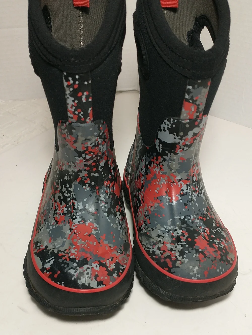 Bogs Classic Waterproof Winter Boot, Toddler Size 9, Red / Black, Rated -30°F